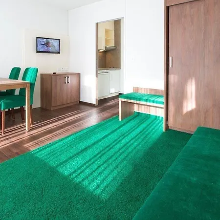 Hotel apartamentowy Caddies Club